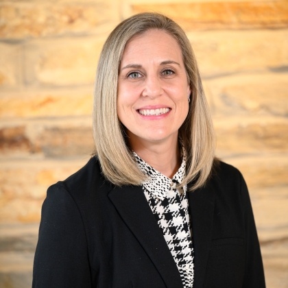 Elaine Carroll's headshot